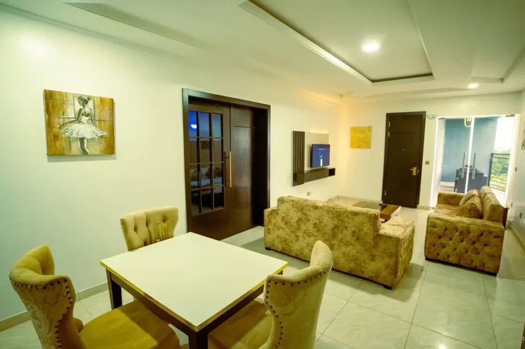 /web/uploads/116/247 Luxury Hotel & Apartment Ajah/header-images/ajah1BEDROOM-FLAT-LIVING-ROOM-WITH-BALCONY-1024x682.jpg